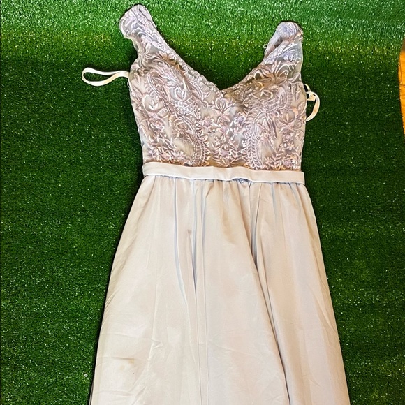 Dress - Picture 3 of 3